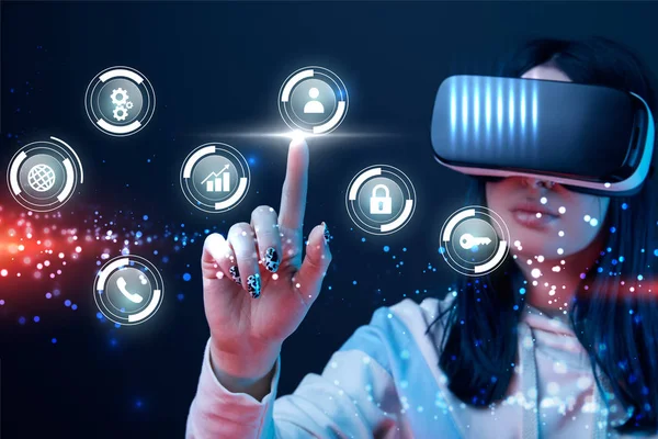 focus-young-woman-virtual focus-young-woman-virtual